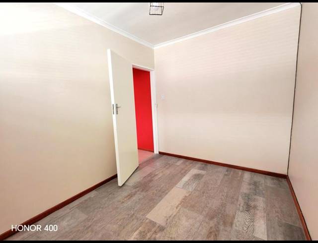 2 BEDROOM PROPERTY TO RENT IN WOODSTOCK UPPER